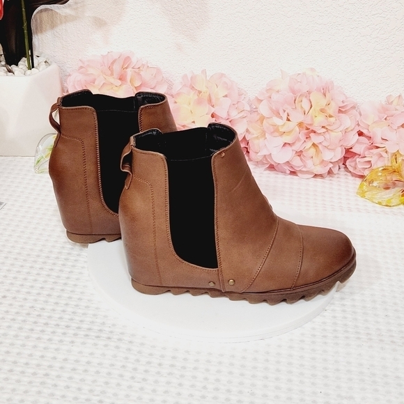 Tinstree Non-Slip Hidden Wedge Chelsea Boots Pull on Ankle Booties Size 10 - Picture 6 of 11